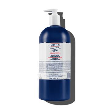 Een flacon Kiehl's Body Fuel All-In-One Energizing Wash tegen een witte achtergrond.