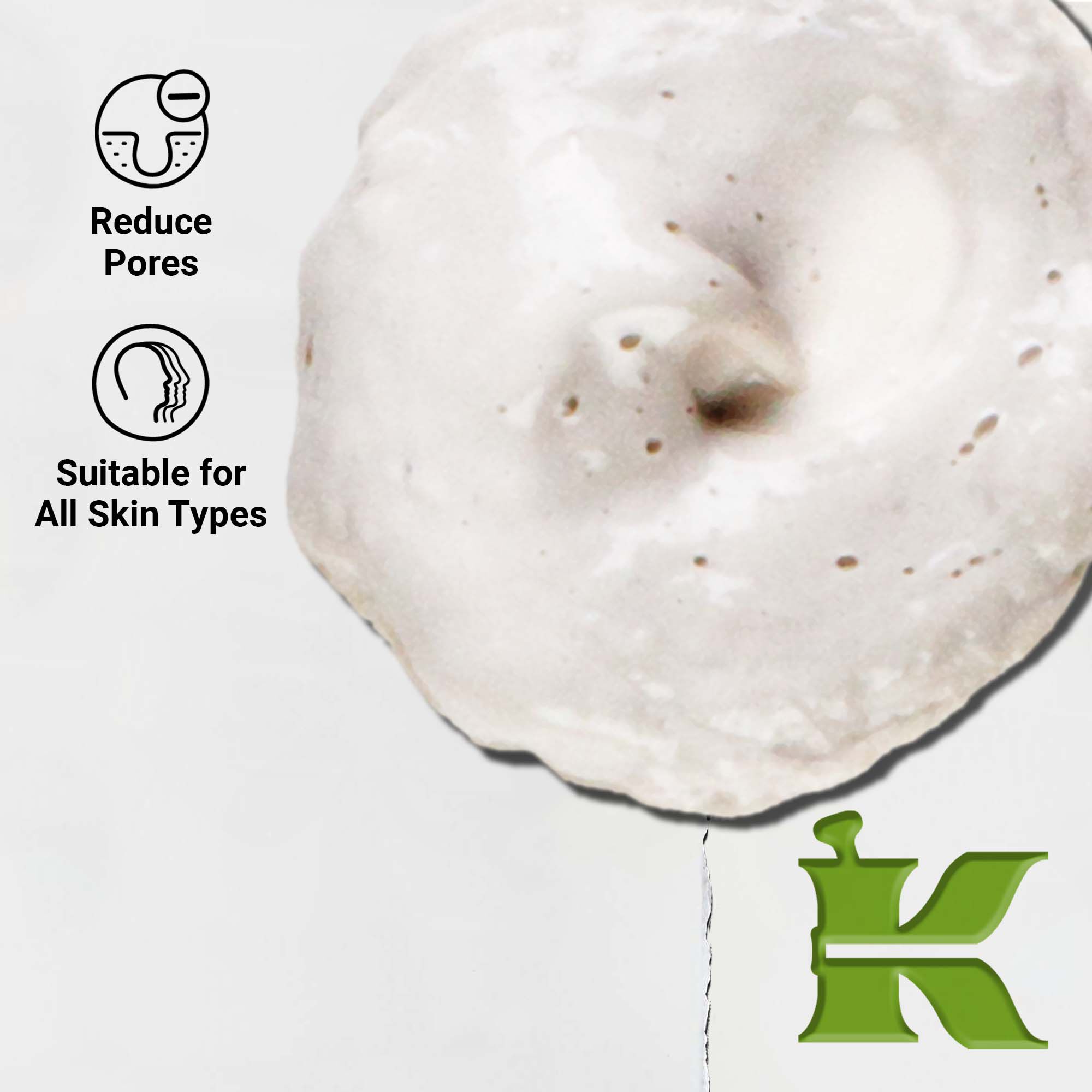 Gros plan sur la texture du nettoyant Rare Earth Deep Pore Daily Cleanser. Le texte souligne son action nettoyante en profondeur des pores et sa compatibilite avec tous les types de peau.